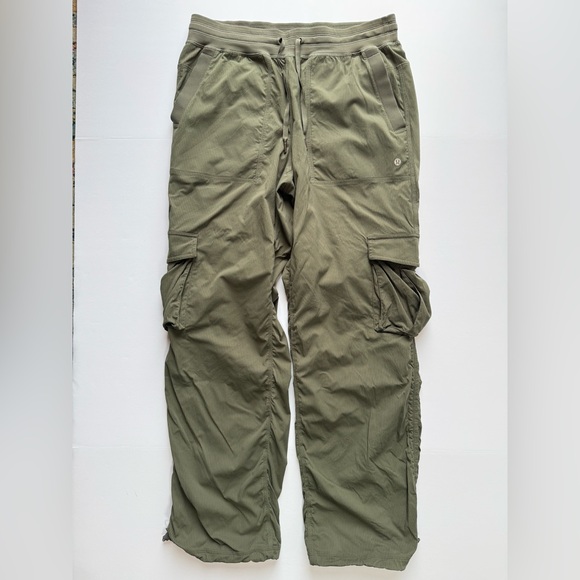 Lululemon Athletica Dance Studio Relaxed-Fit Mid-Rise Cargo Pant Army Green M - Picture 7 of 8